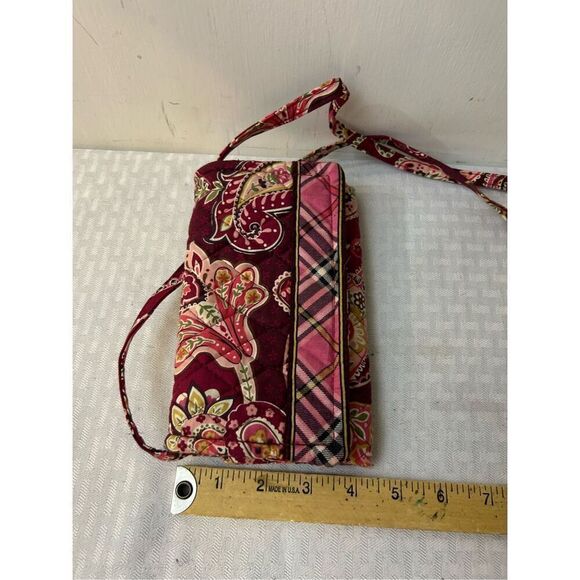 Vera Bradley quilted crossbody wallet burgandy pinks 8"x4.5" - Picture 4 of 7
